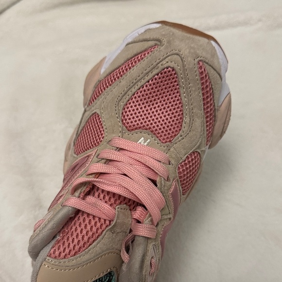 New Balance Tan and Pink Athletic Shoes - Picture 4 of 5